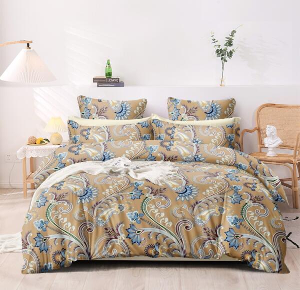 Golden Beige Paisley Duvet